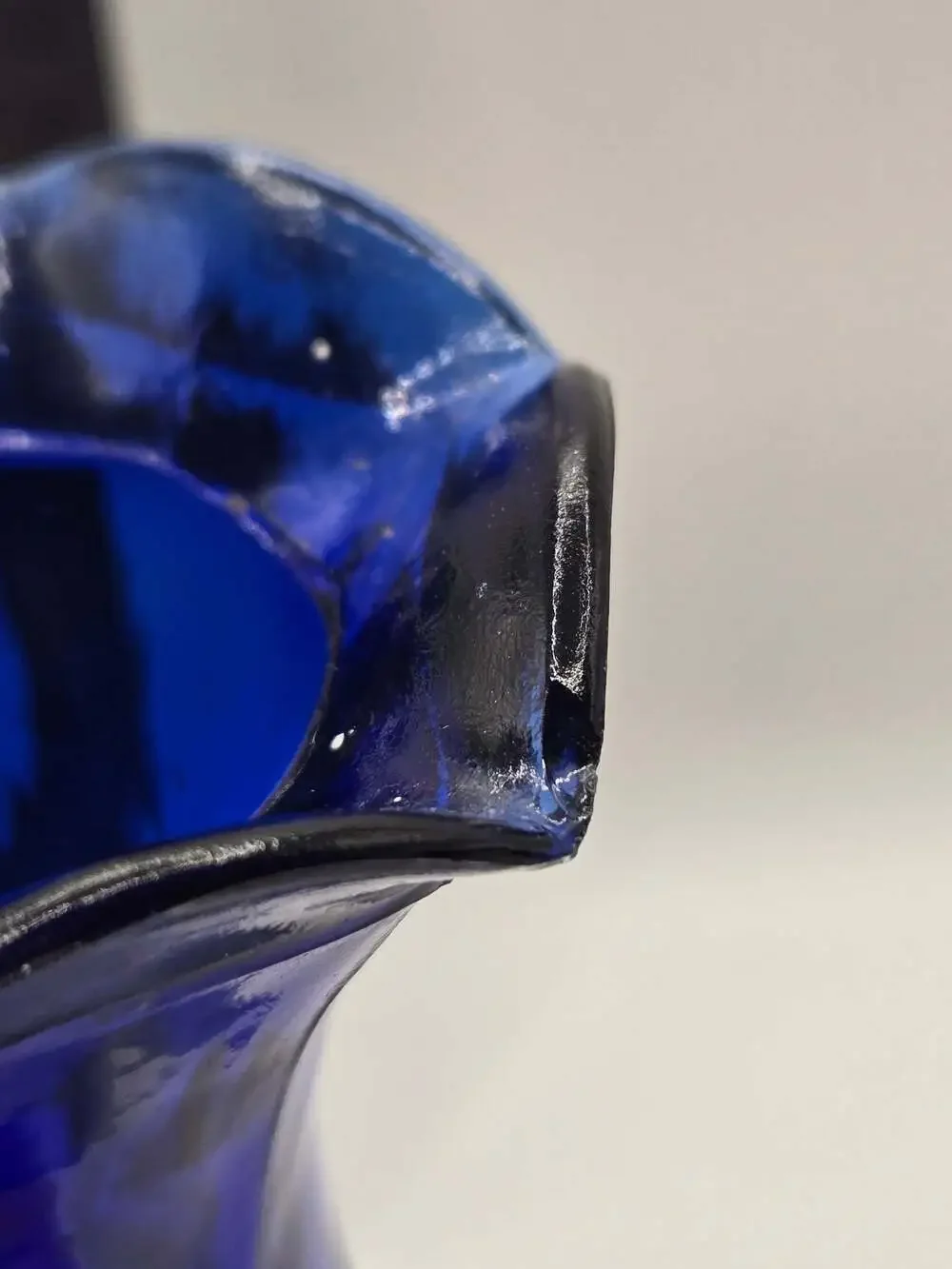 Vintage Indiana Glass Cobalt Blue Beaded Rib Vase with Ruffled Rim
